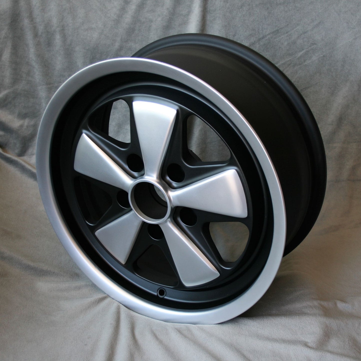 5 SPOKE, 7X17 ANODIZED LOOK