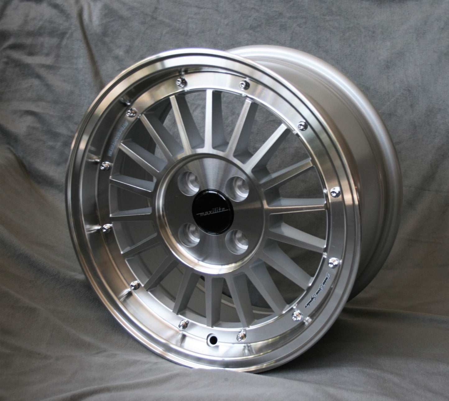 WORKING CLASS HERO, 7X15